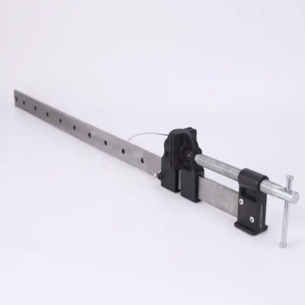 Heavy-Duty T-Clamp Provides Reliable Support for Structural Pipe Connections
